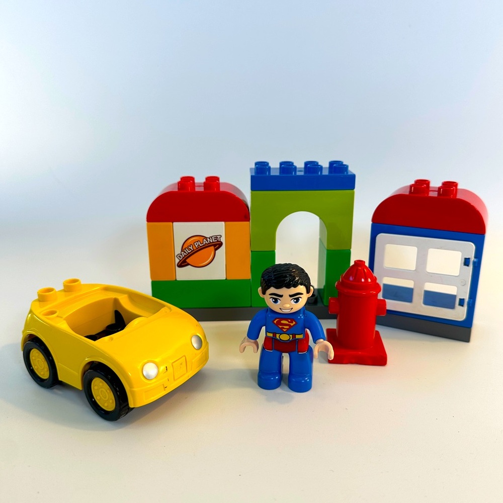 Lego Superman Rescue 10543 DUPLO Minifigure Building‎ Set Complete Retired